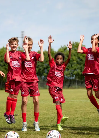 FAXE BOLDKLUB FODBOLDSKOLE  (7 - 15 ÅR) UGE 27 - Klik for at tilmelde dig